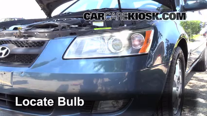 2006 Hyundai Sonata LX 3.3L V6 Lights Turn Signal - Front (replace bulb)